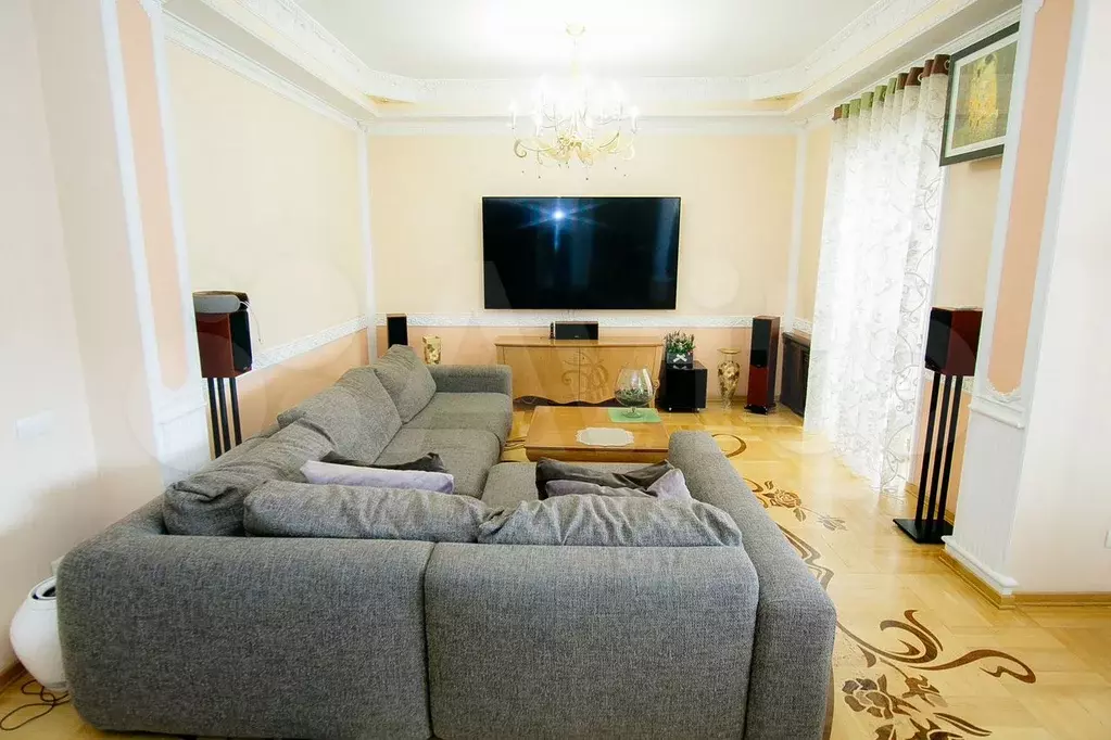 3-к. квартира, 123 м, 8/8 эт. - Фото 1