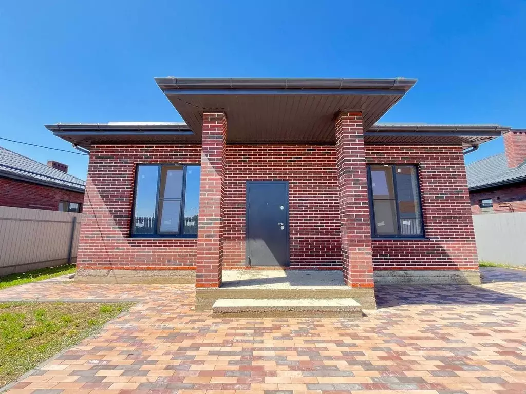 Дом в Краснодарский край, Динской район, Южно-Кубанское с/пос, пос. ... - Фото 1