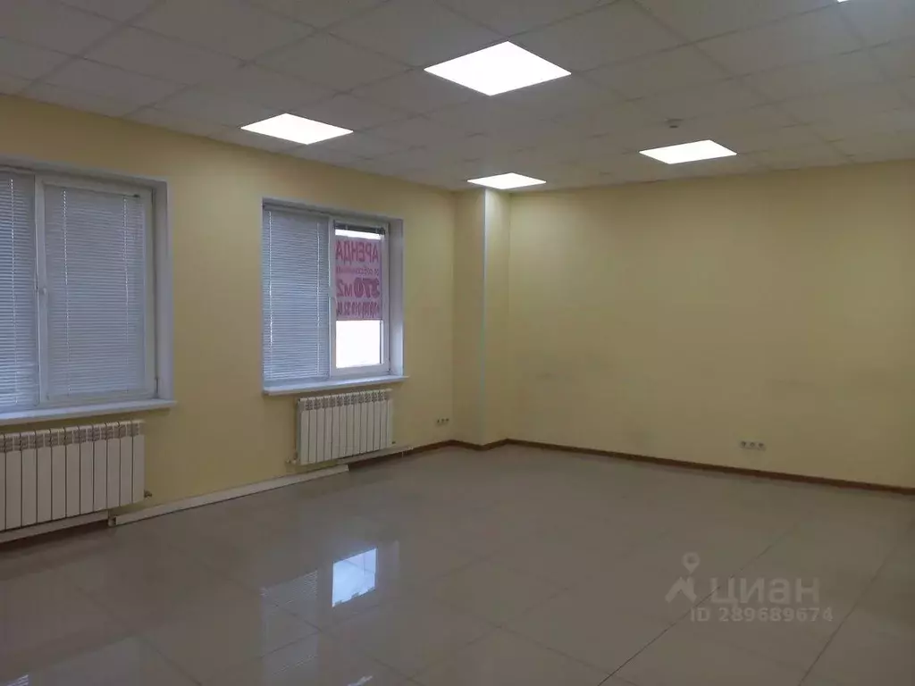 Помещение свободного назначения в Крым, Симферополь ул. Крылова, 75 ... - Фото 0