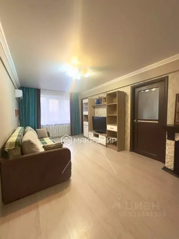 3-к кв. Брянская область, Брянск ул. Камозина, 36 (60.0 м) - Фото 1