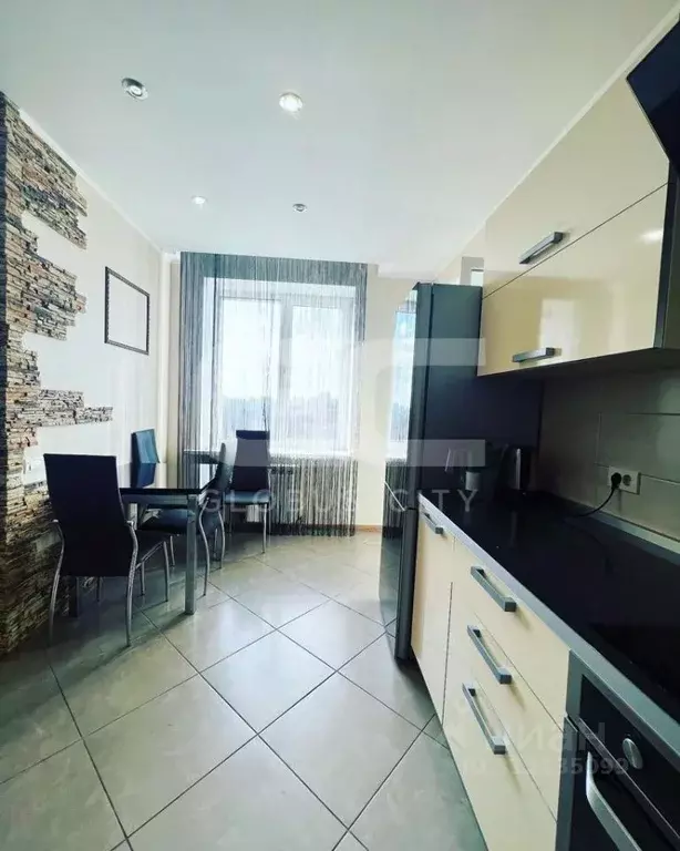 2-к кв. Брянская область, Брянск ул. Некрасова, 2 (70.0 м) - Фото 1