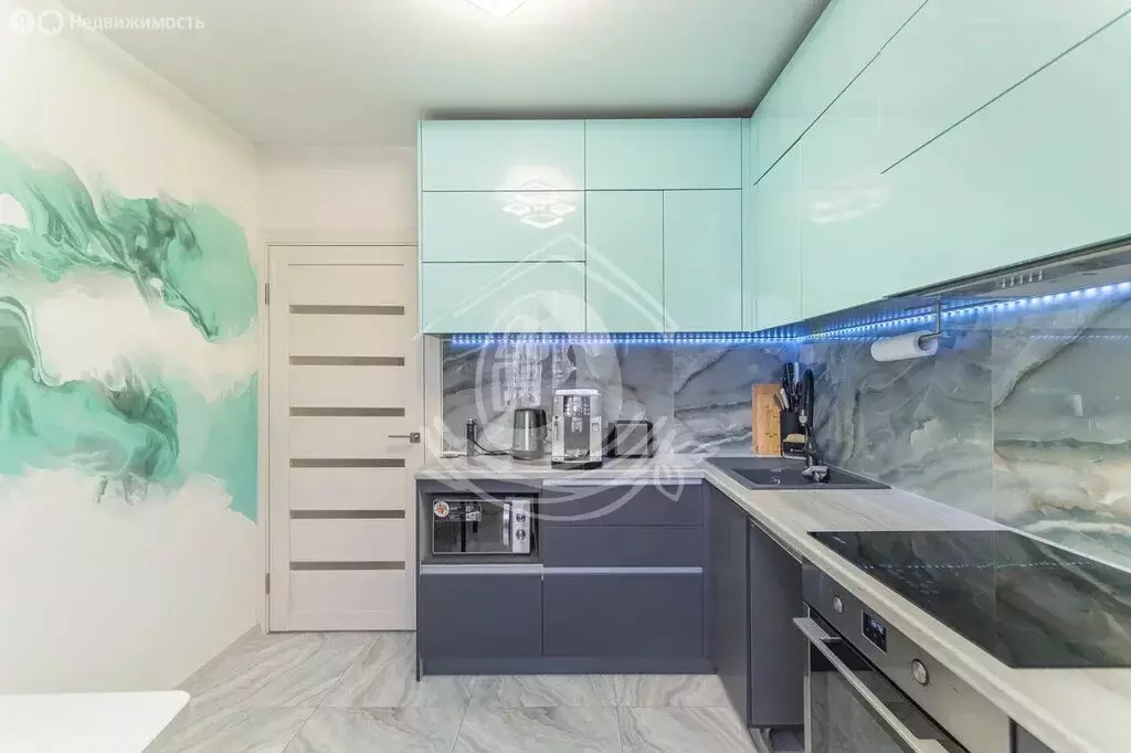 3-комнатная квартира: Барнаул, улица Шумакова, 24 (67.9 м) - Фото 2