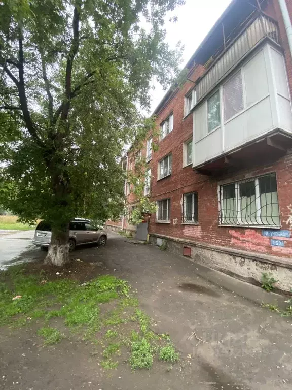 Комната Омская область, Омск Учебная ул., 193 (12.7 м) - Фото 1