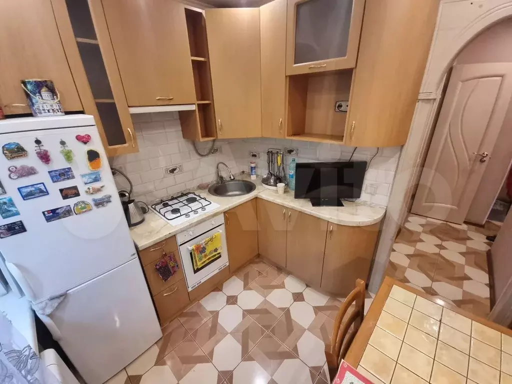 1-к. квартира, 38 м, 5/5 эт. - Фото 1