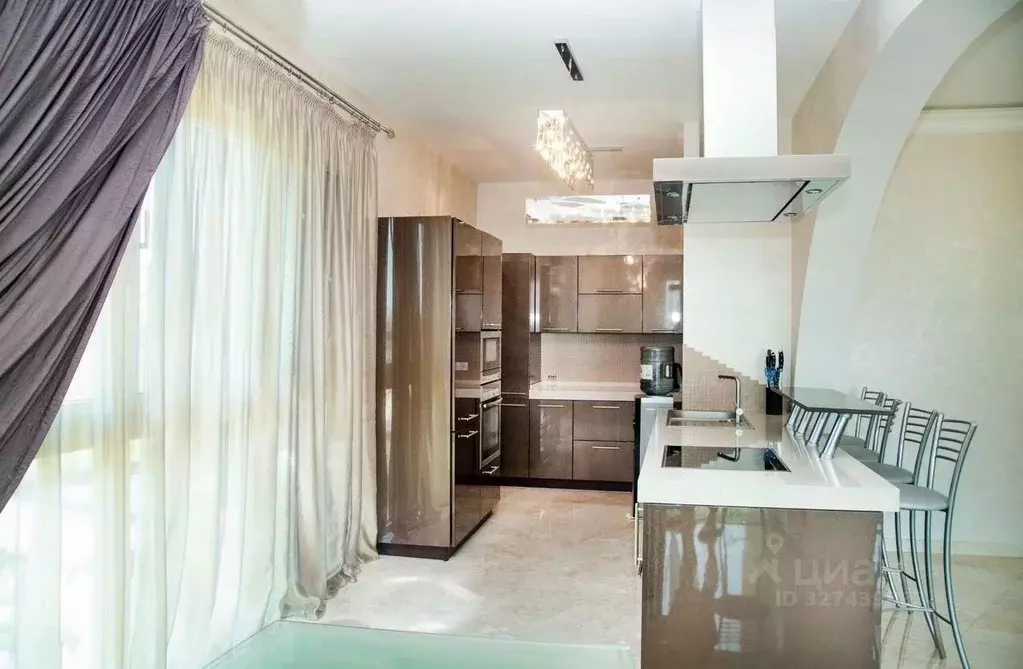 3-к кв. Краснодарский край, Сочи Светлана мкр, просп. Пушкина, 6 ... - Фото 1