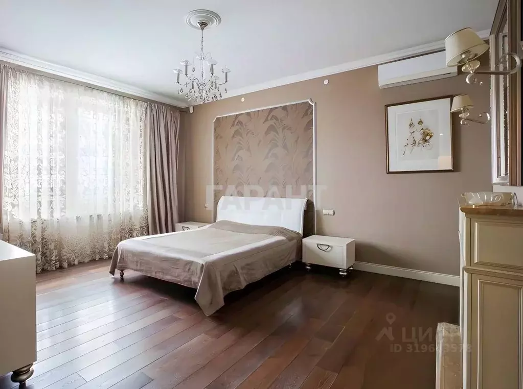 4-к кв. Москва Мосфильмовская ул., 70к2 (146.1 м) - Фото 0