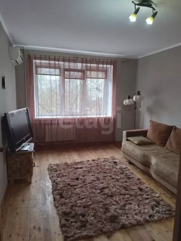 2-к кв. Крым, Евпатория проезд Советский, 1 (46.8 м) - Фото 1