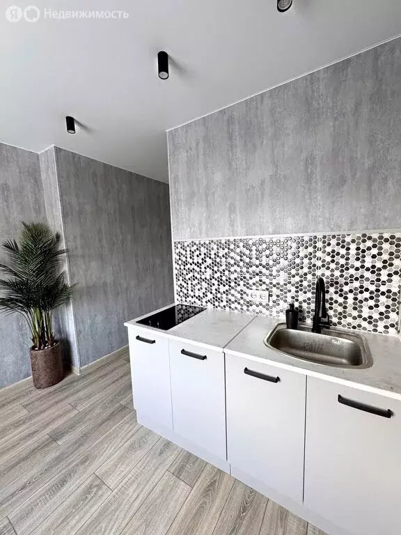 Квартира-студия: Пермь, Грузинская улица, 11 (14 м) - Фото 1