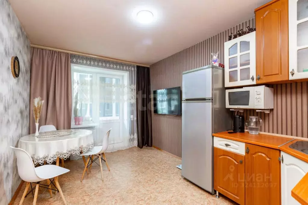 3-к кв. Свердловская область, Сысертский муниципальный округ, с. ... - Фото 1