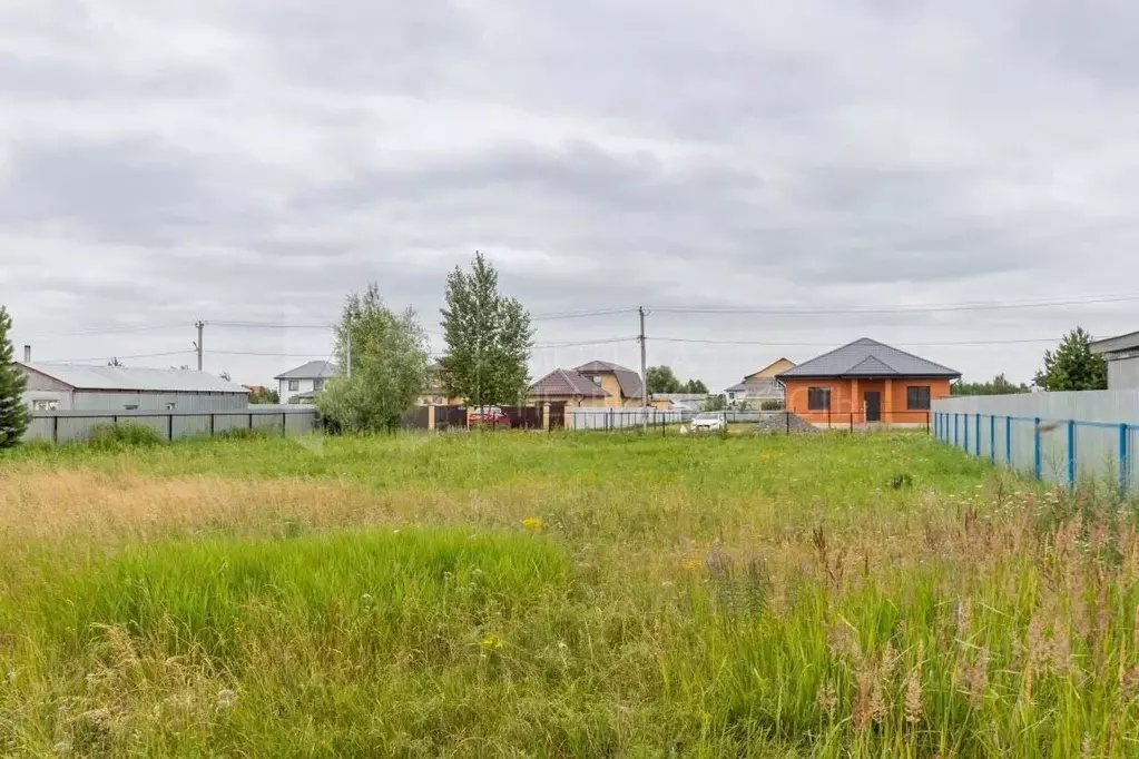 Участок в Тюменская область, Тюменский муниципальный округ, с. Чикча, ... - Фото 1