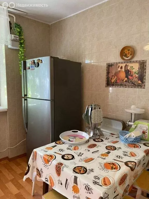 3-комнатная квартира: Евпатория, Эскадронная улица, 11 (67.6 м) - Фото 2