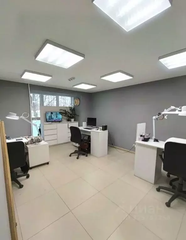 Помещение свободного назначения в Омская область, Омск ул. Химиков, 25 ... - Фото 2