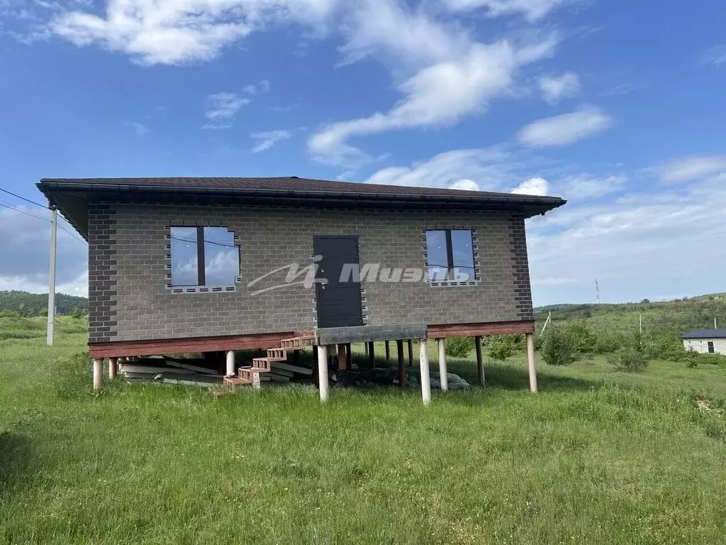 Дом в Крым, Симферопольский район, Ветеран-3 дп  (100 м) - Фото 2