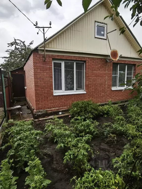 Дом в Саратовская область, Саратов Камская ул. (55 м) - Фото 0