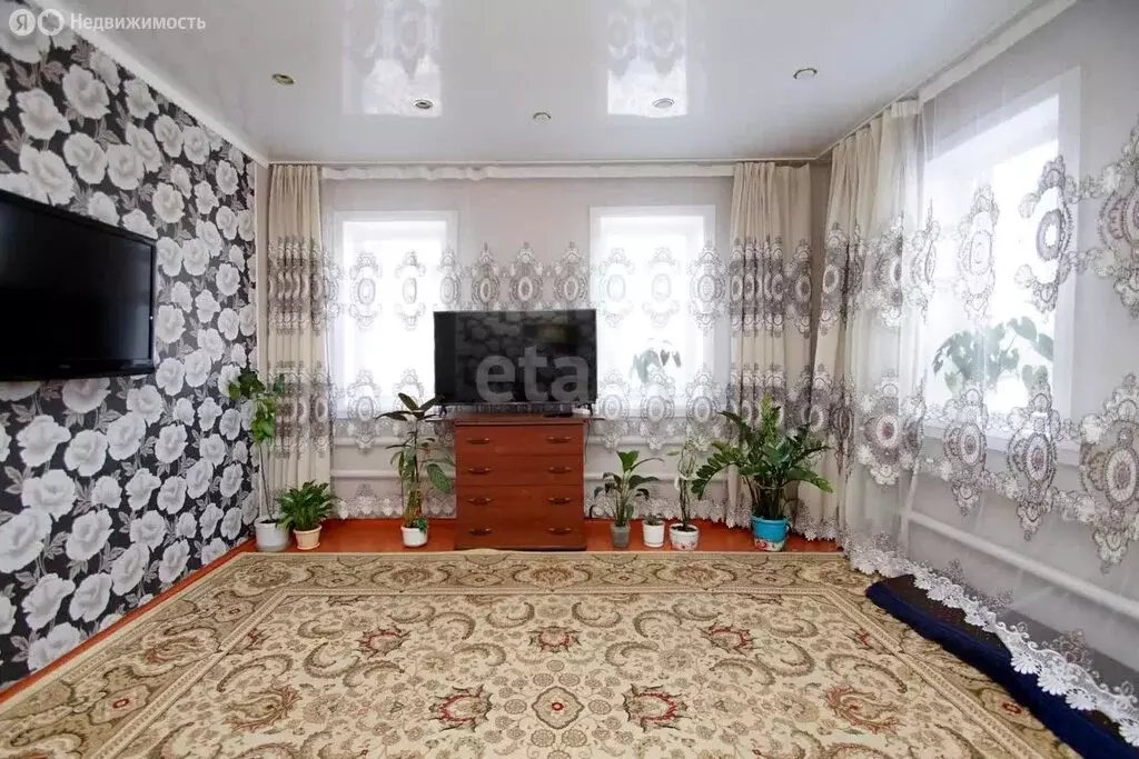 Дом в Омск, микрорайон Порт-Артур, 3-я Комсомольская улица (60 м) - Фото 1