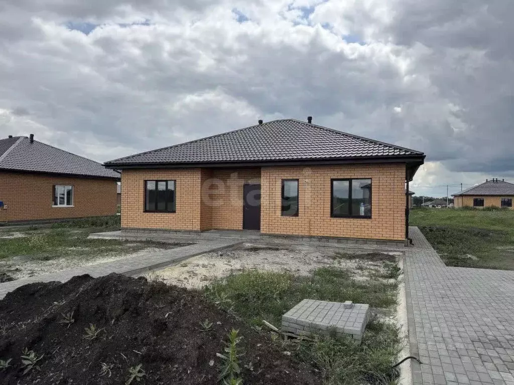 Дом в Белгородская область, Белгородский район, с. Стрелецкое ул. ... - Фото 1
