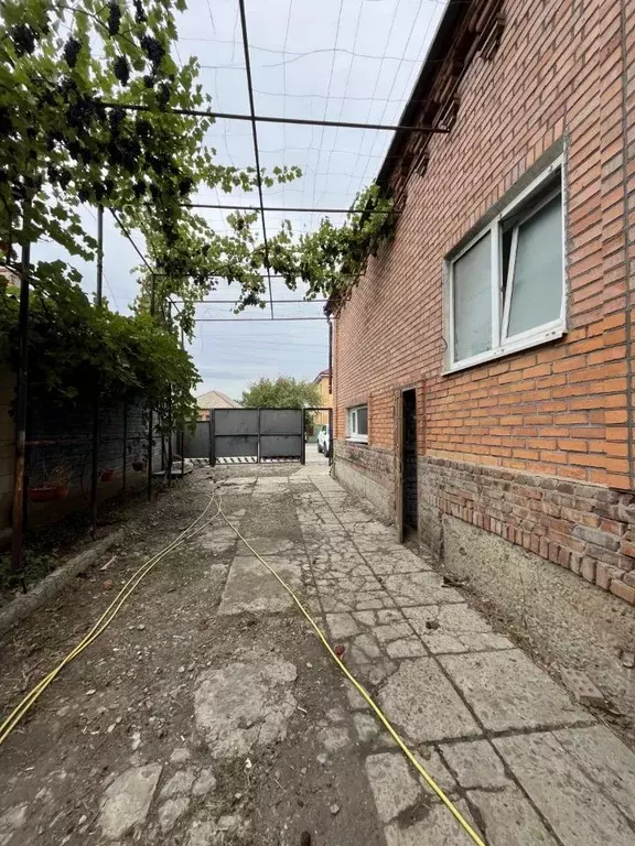 Дом в Ростовская область, Батайск ул. Островского (249 м) - Фото 1