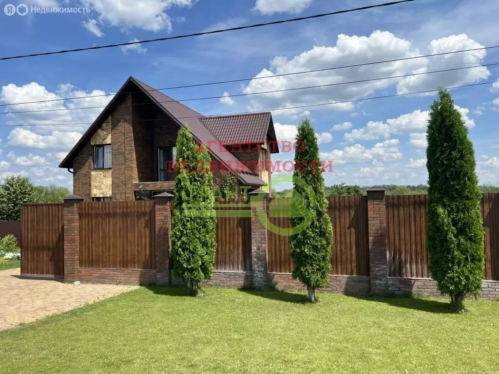 Дом в село Стрелецкое, улица Королёва (160 м) - Фото 1