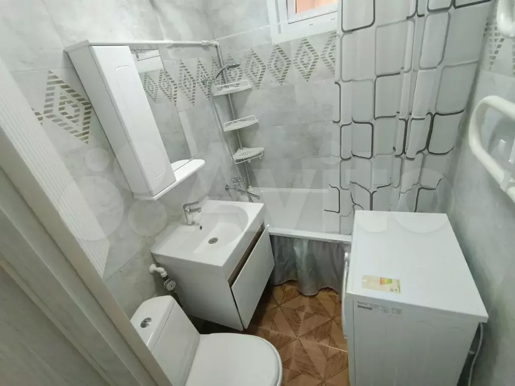 1-к. квартира, 32 м, 4/5 эт. - Фото 0