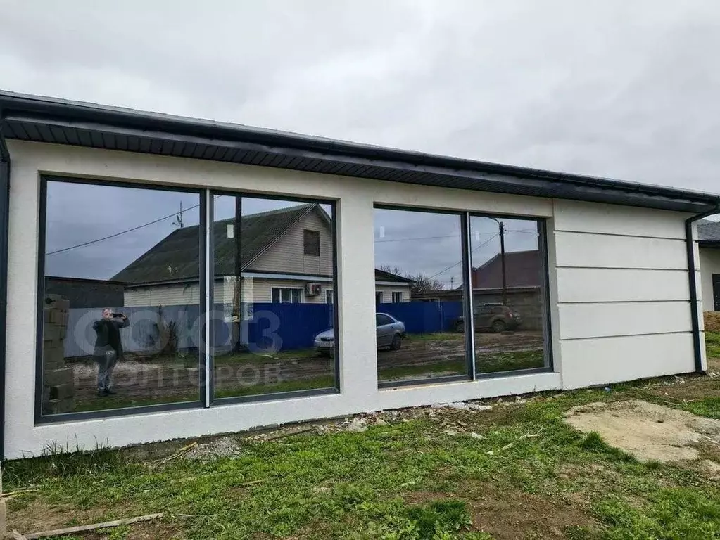 Дом в Волгоградская область, Среднеахтубинский район, Краснослободск ... - Фото 1