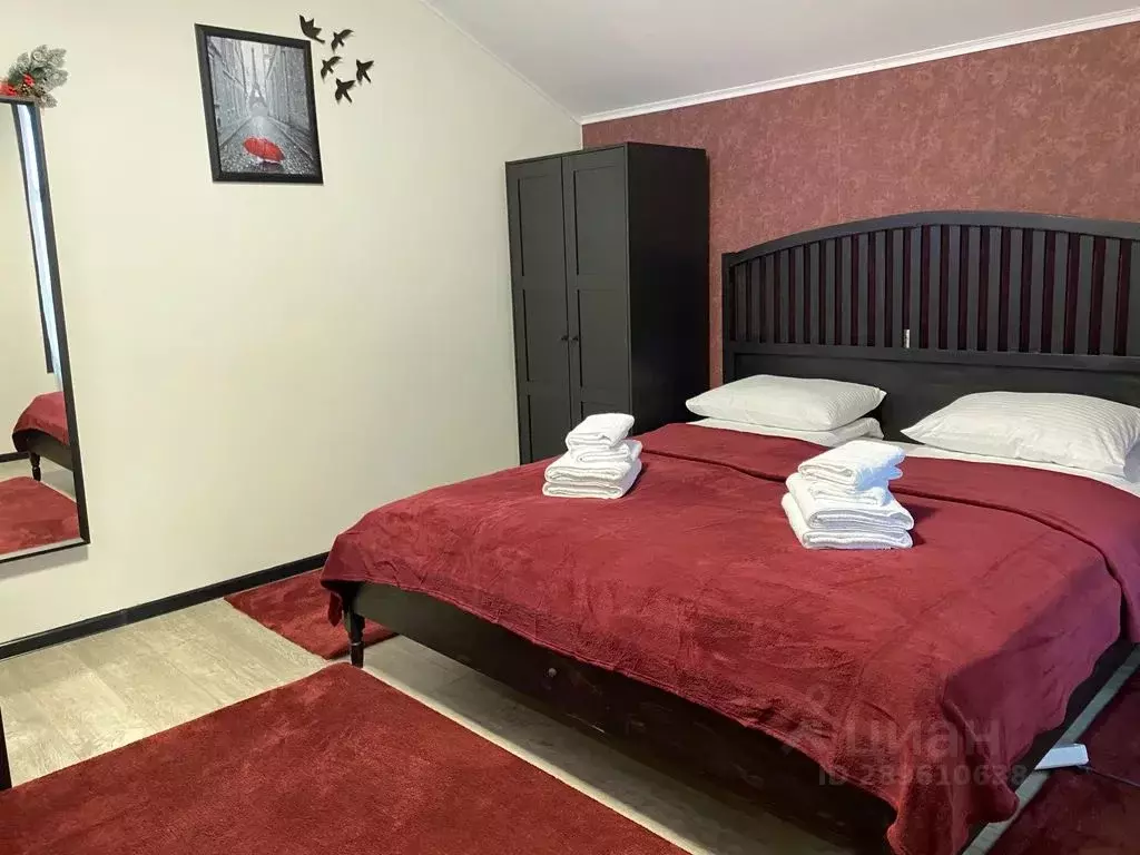 Дом в Карачаево-Черкесия, Зеленчукский район, с. Архыз ул. Банковская, ... - Фото 1