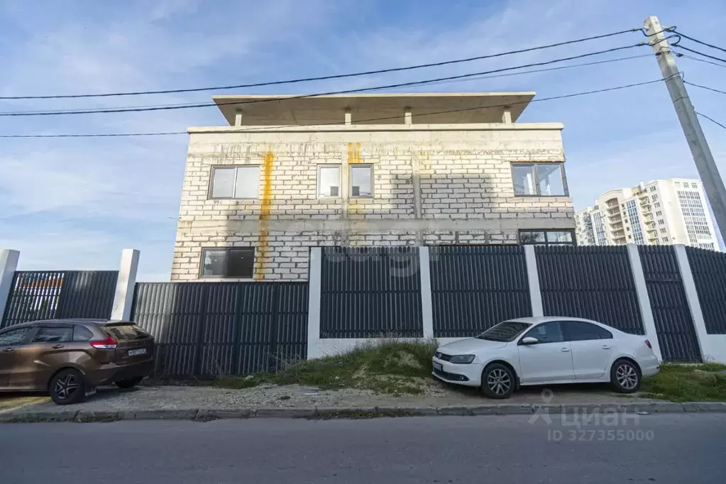 Дом в Севастополь ул. Героев Бреста, 58А/1 (243 м) - Фото 1