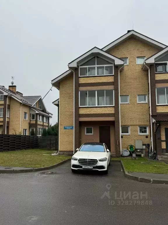 Таунхаус в Москва д. Ширяево, ул. Озерная, 37к3 (154 м) - Фото 1