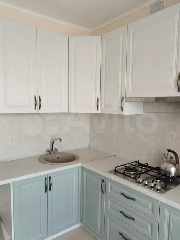 1-к. квартира, 42 м, 4/4 эт. - Фото 0