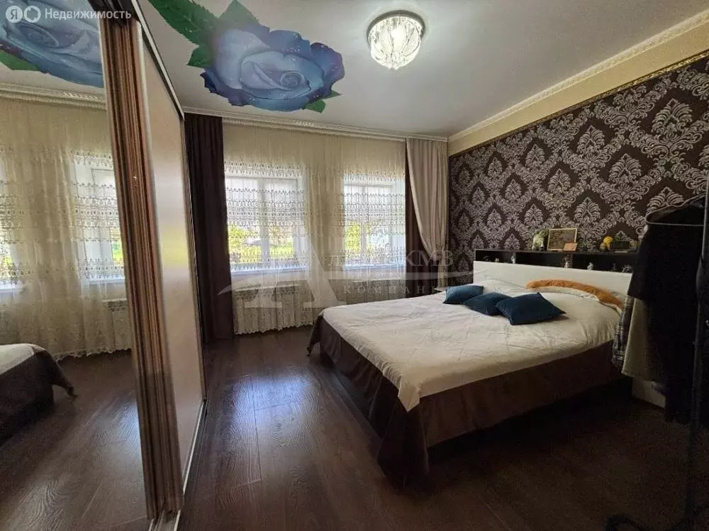 Дом в Зеленокумск, улица Дзержинского (83 м) - Фото 1