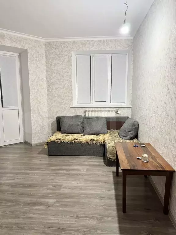 2-к. квартира, 70 м, 1/3 эт. - Фото 0