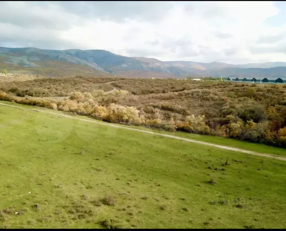 Участок в Крым, Симферопольский район, Добровское с/пос, с. ... - Фото 2