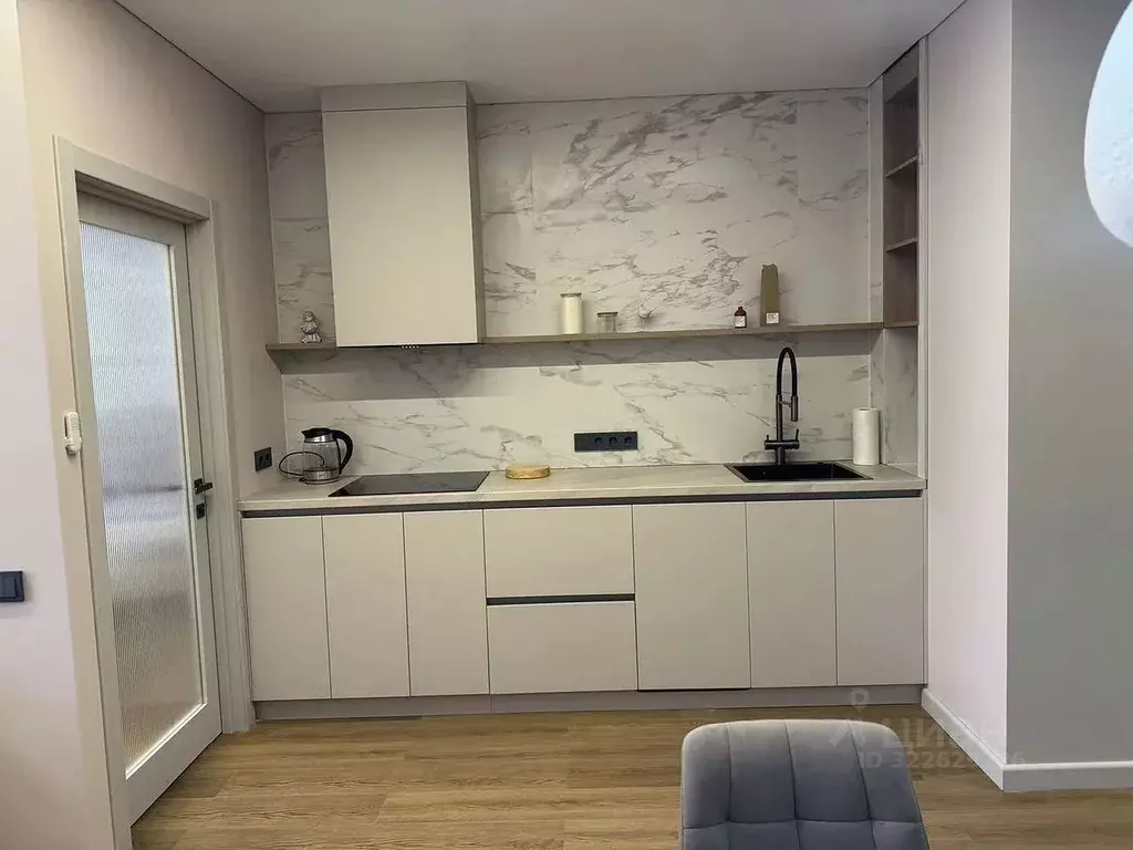 2-к кв. Челябинская область, Челябинск ул. Энгельса, 4 (50.0 м) - Фото 2