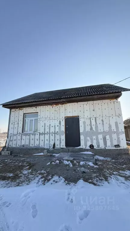 Дом в Приморский край, Уссурийский городской округ, с. Воздвиженка  ... - Фото 1