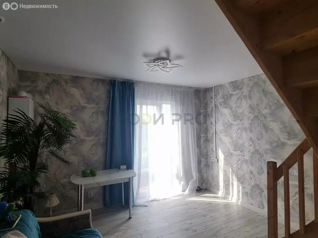3-комнатная квартира: Энгельс, Волжский проспект, 69 (55.4 м) - Фото 1
