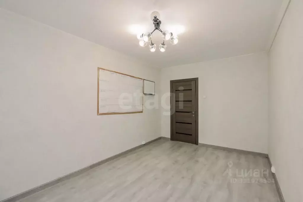Офис в Удмуртия, Ижевск Удмуртская ул., 151 (79 м) - Фото 1