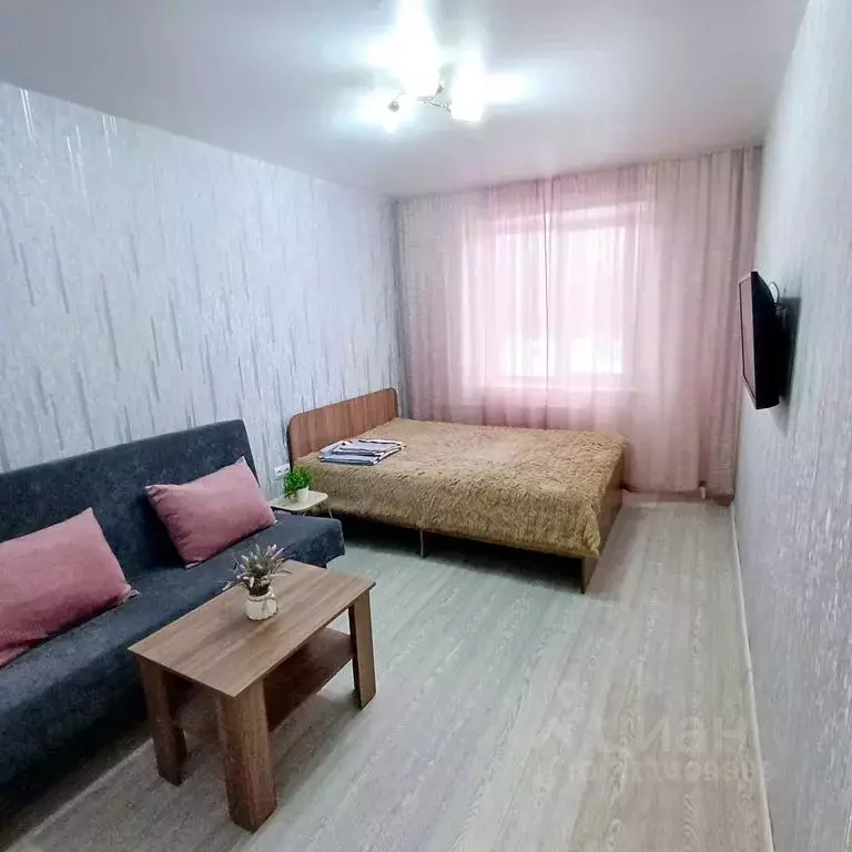 1-к кв. Кемеровская область, Новокузнецк ул. Покрышкина, 8 (32.0 м) - Фото 0
