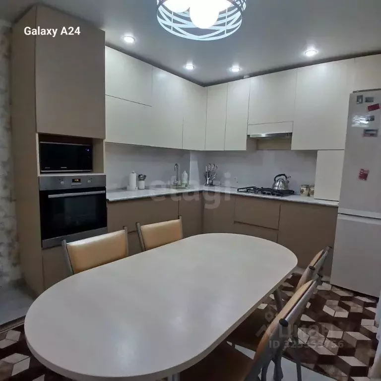 3-к кв. Башкортостан, Стерлитамак ул. Строителей, 2 (71.7 м) - Фото 1