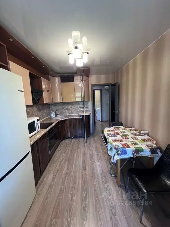 2-к кв. Амурская область, Благовещенск ул. Шимановского, 78 (60.0 м) - Фото 1