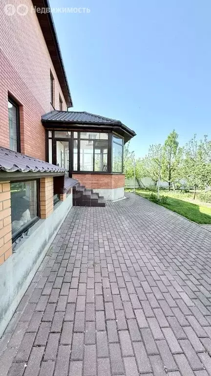 Дом в посёлок Путёвка, Тюменская улица (293 м) - Фото 1