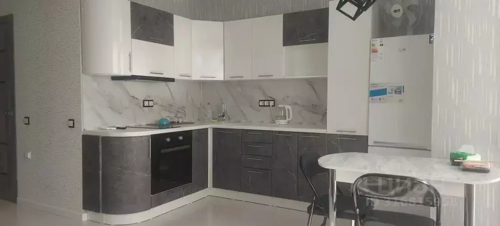 Студия Приморский край, Владивосток ул. Нейбута, 2Ак4 (29.0 м) - Фото 0