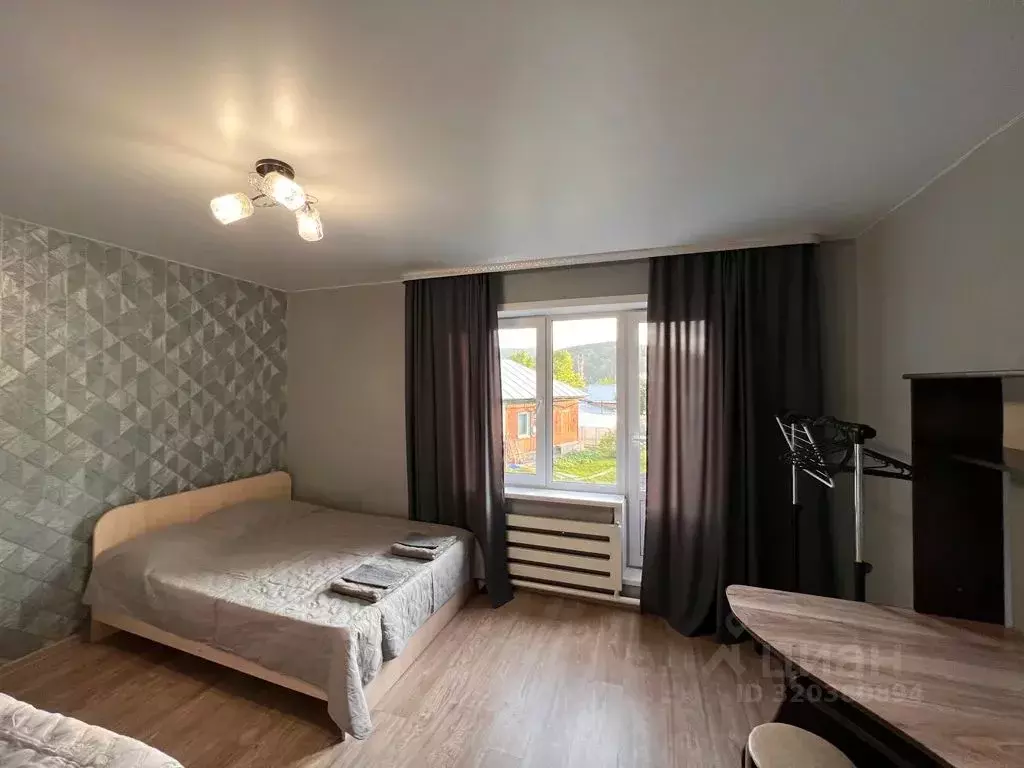 1-к кв. Алтай, Горно-Алтайск Плодовоягодный пер., 8 (34.0 м) - Фото 0