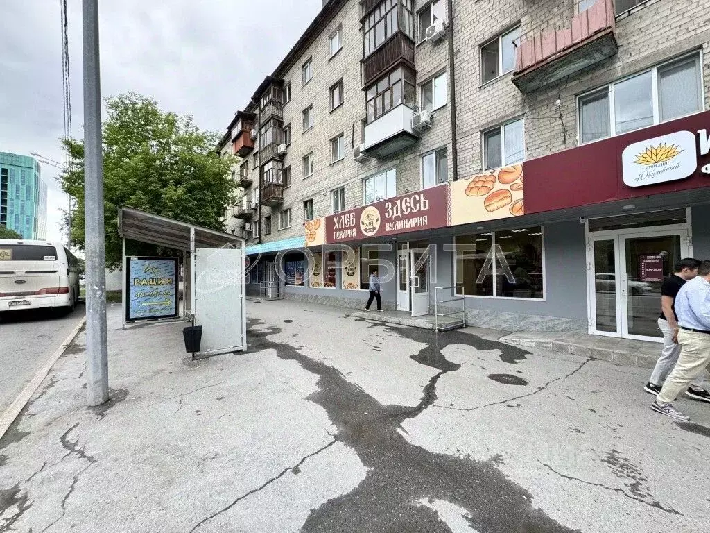 Торговая площадь в Тюменская область, Тюмень Холодильная ул., 122 (100 ... - Фото 0