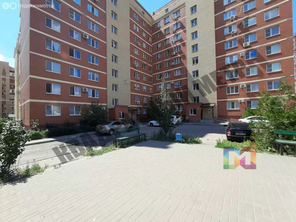 3-комнатная квартира: Элиста, 10-й микрорайон, 15к2 (62.8 м) - Фото 1