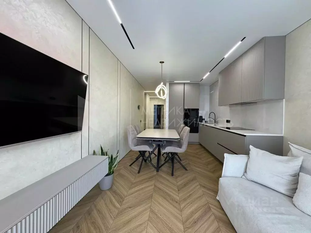 2-к кв. Тюменская область, Тюмень Харьковская ул., 72Б (74.5 м) - Фото 1