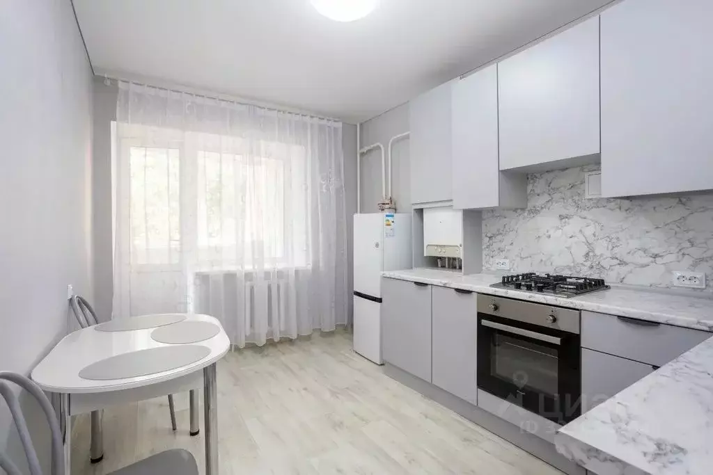 1-к кв. Башкортостан, Уфа пос. Аэропорт, ул. Строителей, 15к3 (40.0 м) - Фото 1