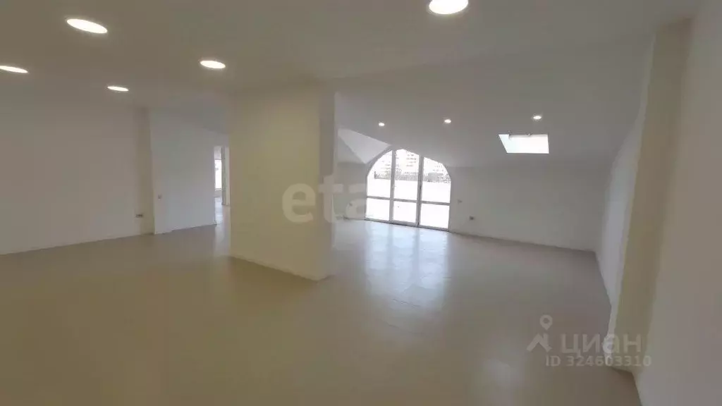 Помещение свободного назначения в Крым, Евпатория просп. Победы, ... - Фото 1