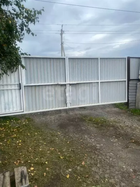 Участок в Кемеровская область, Кемерово пос. Комиссарово, пер. ... - Фото 1