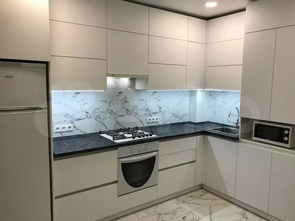 1-к. квартира, 40 м, 5/7 эт. - Фото 0