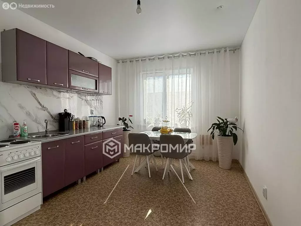 3-комнатная квартира: Кунгур, улица Свердлова, 31 (61.3 м) - Фото 1