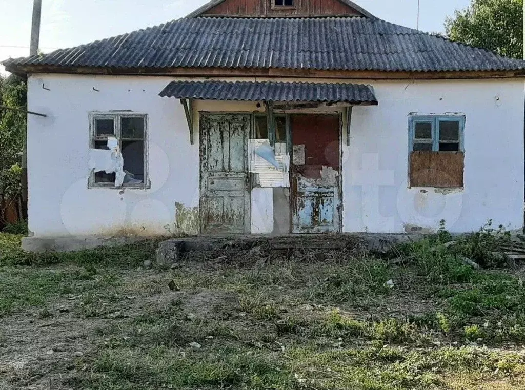 Дом в Кабардино-Балкария, Терский район, с. Красноармейское  (8 м) - Фото 0